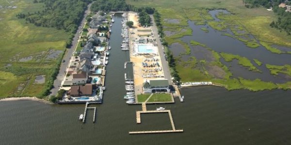 River Yacht Club